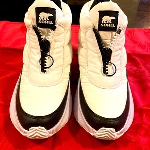 SOREL OUT N ABOUT III PUFFY ZIP